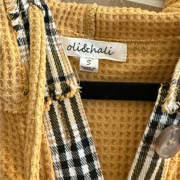 Oli & Hali oversized hooded shirt, size small - Picture 3 of 6